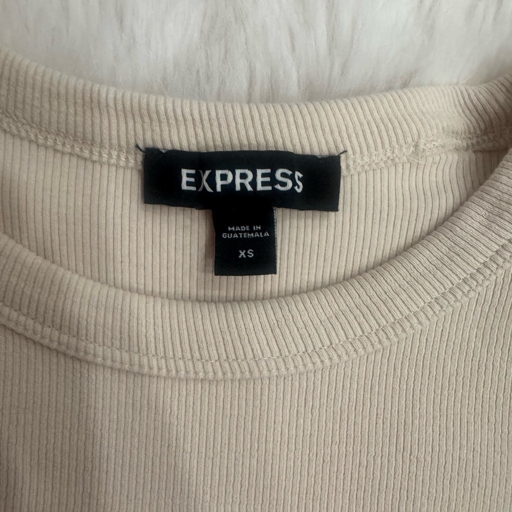 Express Cream Ruffle-Sleeve Ribbed Tank - Picture 2 of 4